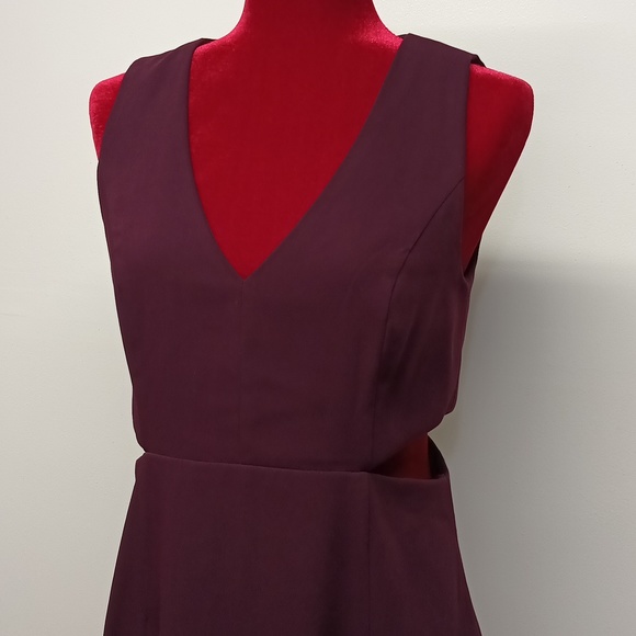 Lulus Dresses & Skirts - Lulus Dresses| burgundy Deep V-Neck cut-out details mini Dress Sz Large EUC.